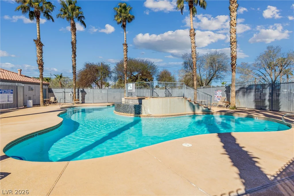 3318 Decatur, Las Vegas, NV 89130