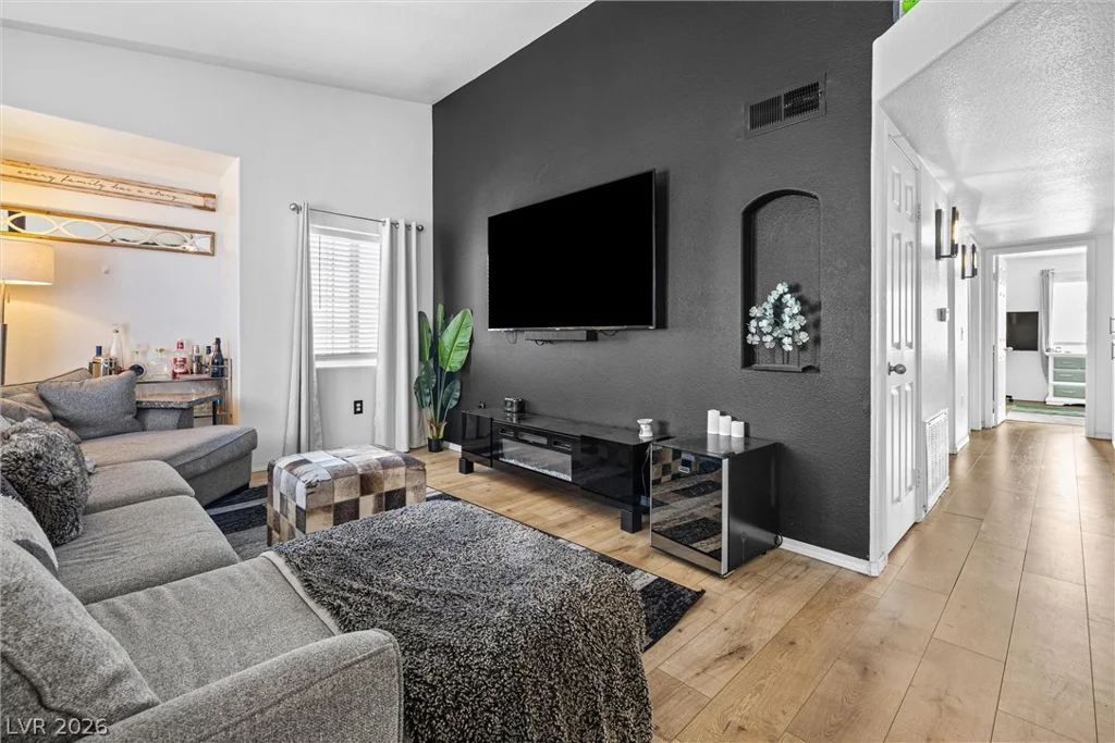 3318 Decatur, Las Vegas, NV 89130