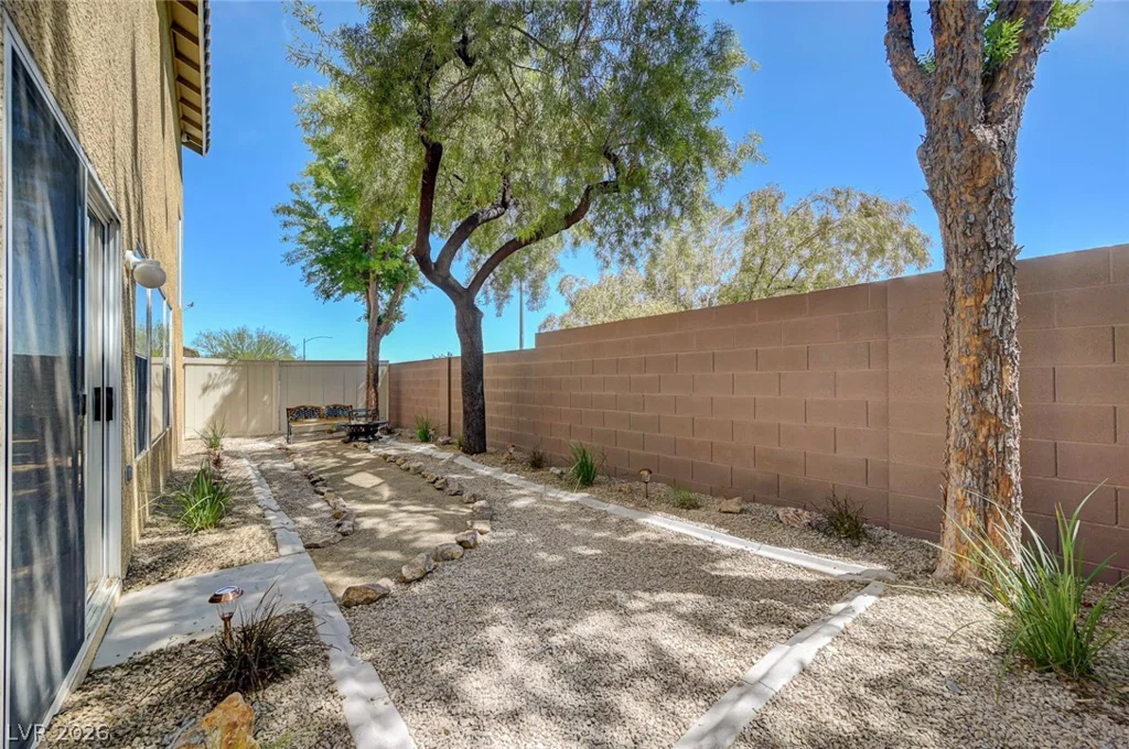 8645 Pitch Fork, Las Vegas, NV 89143