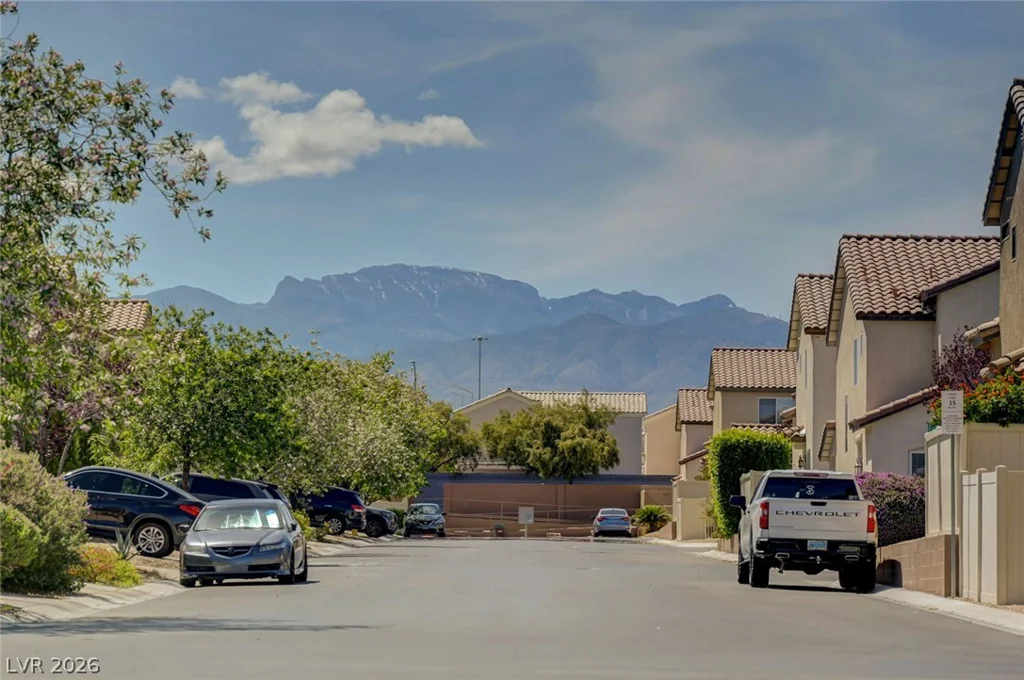 8645 Pitch Fork, Las Vegas, NV 89143