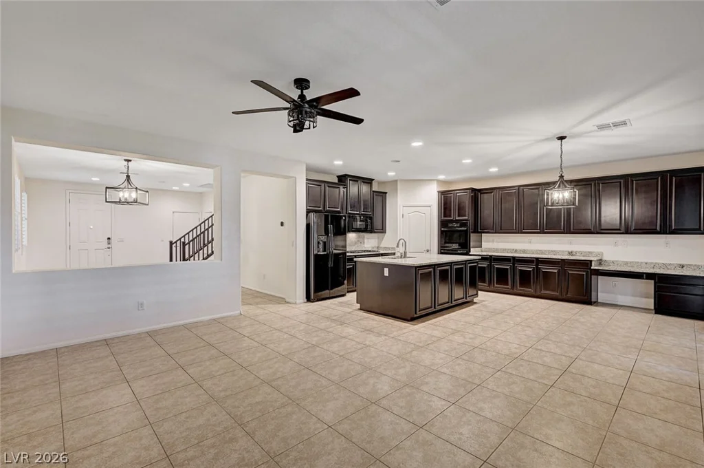 6161 Andover Wood, Las Vegas, NV 89113