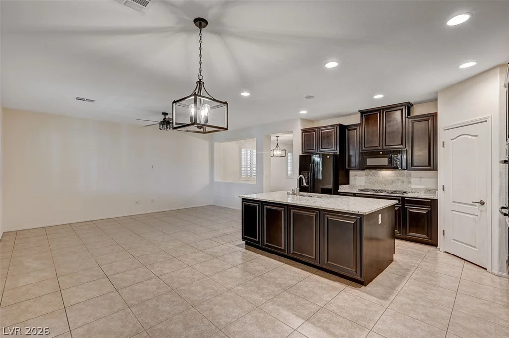 6161 Andover Wood, Las Vegas, NV 89113