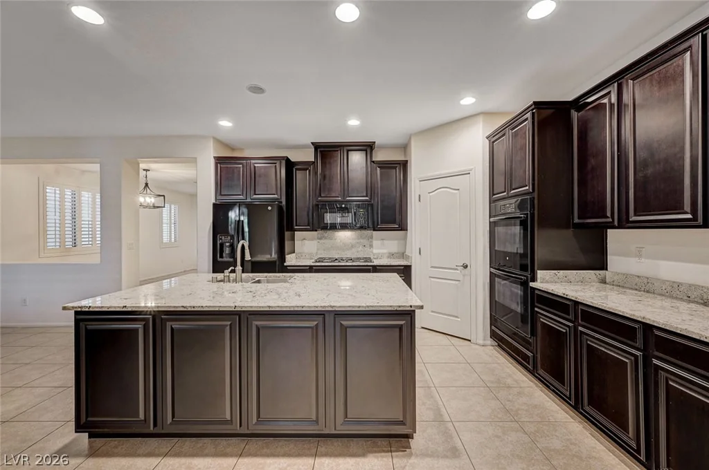 6161 Andover Wood, Las Vegas, NV 89113