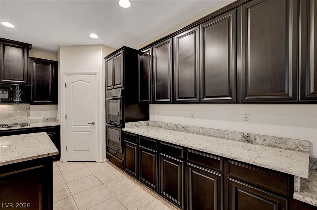 6161 Andover Wood, Las Vegas, NV 89113