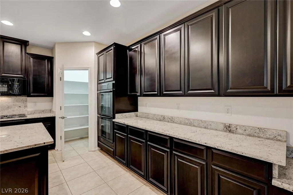 6161 Andover Wood, Las Vegas, NV 89113