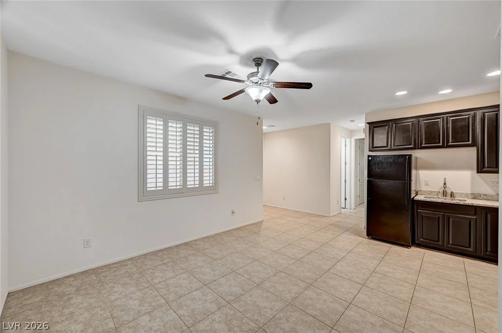 6161 Andover Wood, Las Vegas, NV 89113