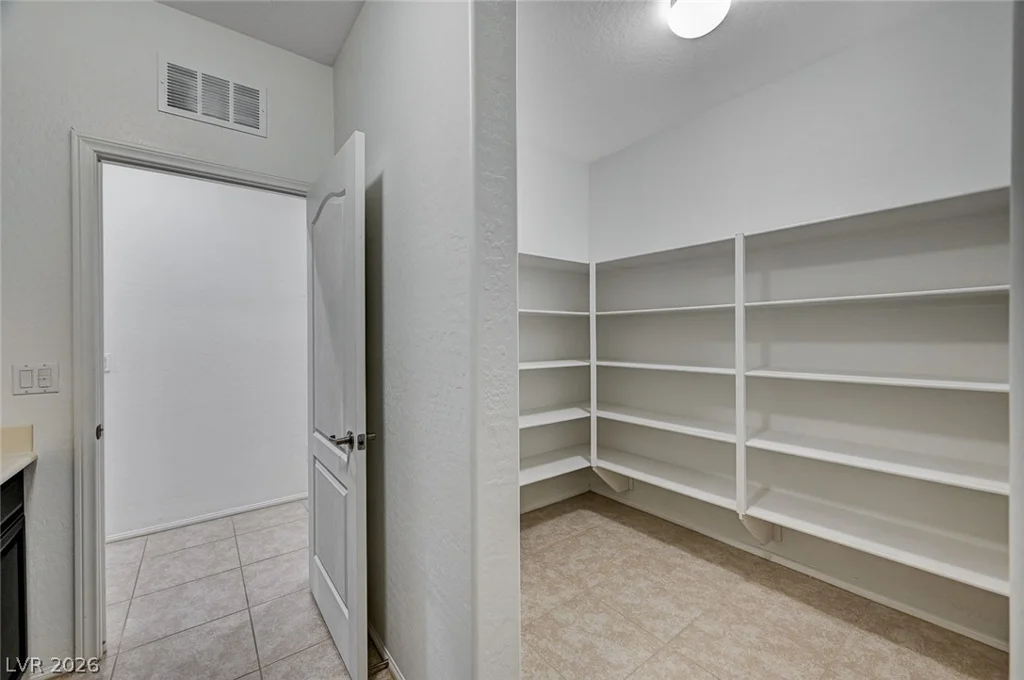 6161 Andover Wood, Las Vegas, NV 89113