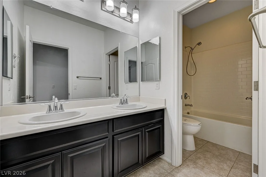 6161 Andover Wood, Las Vegas, NV 89113