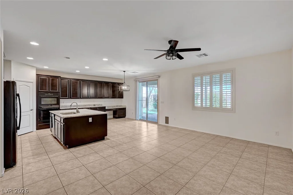 6161 Andover Wood, Las Vegas, NV 89113