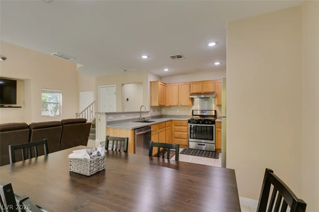 3868 Badgerbrook, Las Vegas, NV 89129