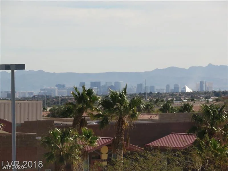 3868 Badgerbrook, Las Vegas, NV 89129