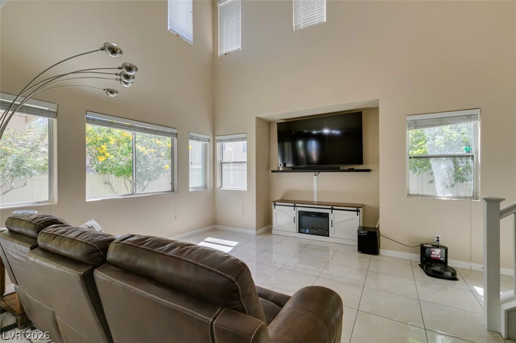 3868 Badgerbrook, Las Vegas, NV 89129