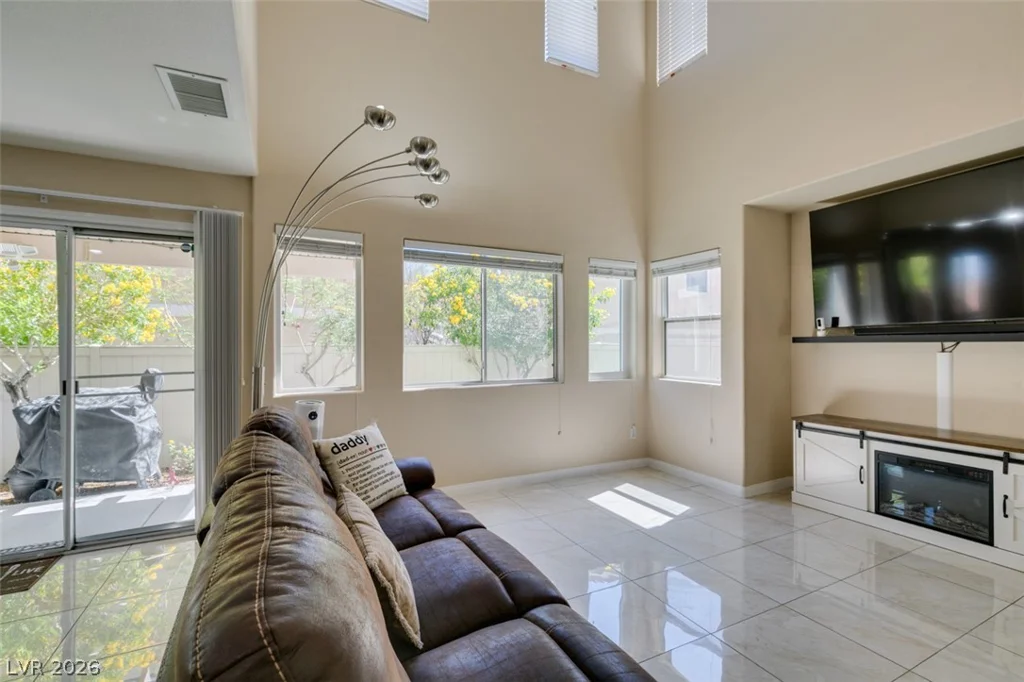 3868 Badgerbrook, Las Vegas, NV 89129
