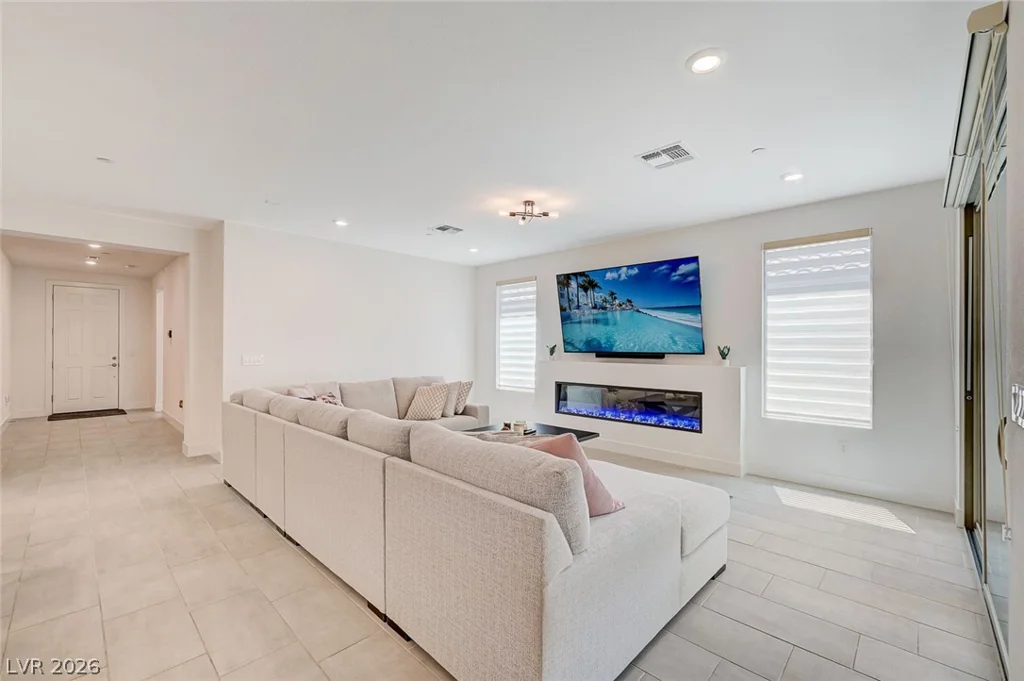 6491 Tavolara, Las Vegas, NV 89166