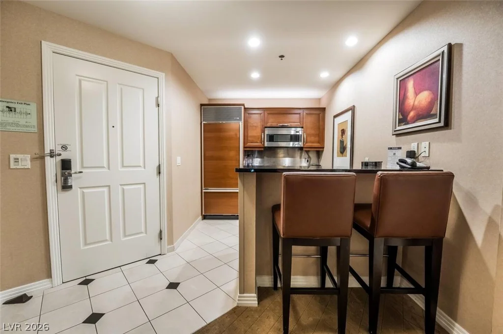 135 Harmon, Las Vegas, NV 89109