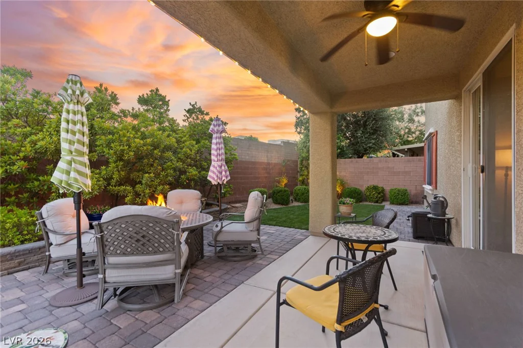 7843 Torreys Peak, Las Vegas, NV 89166