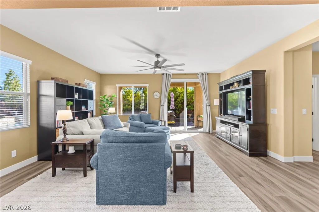 7843 Torreys Peak, Las Vegas, NV 89166
