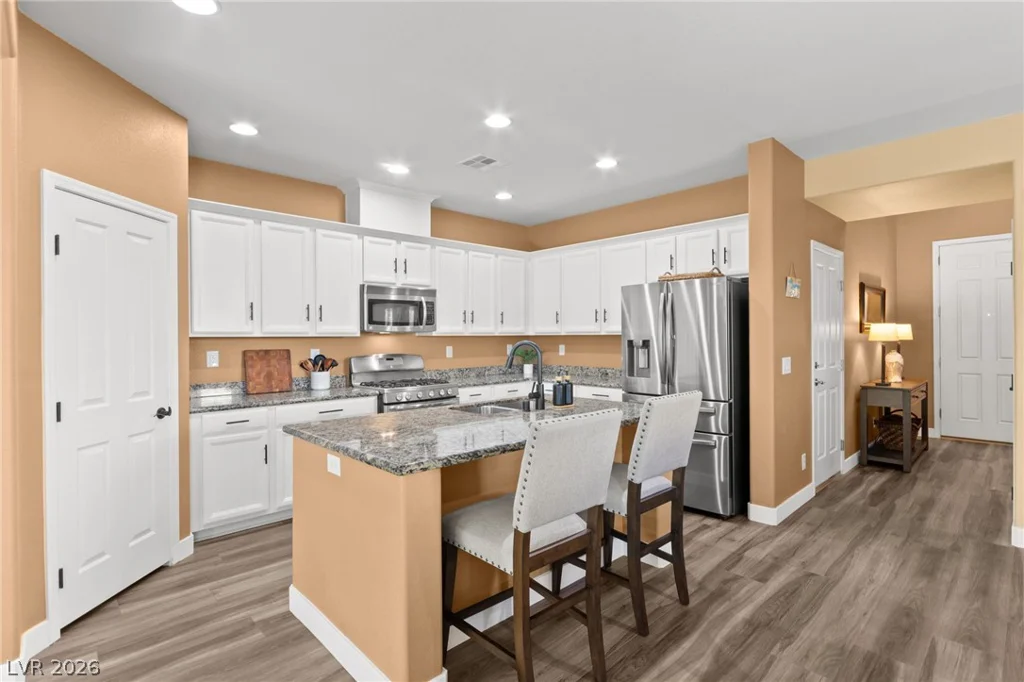 7843 Torreys Peak, Las Vegas, NV 89166