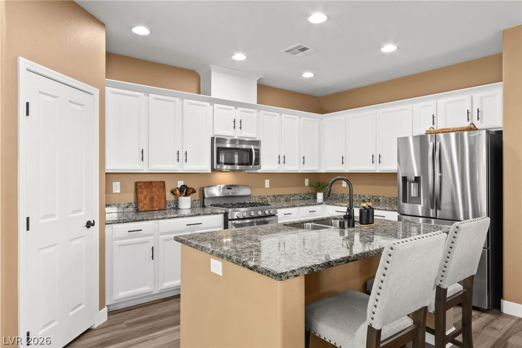 7843 Torreys Peak, Las Vegas, NV 89166
