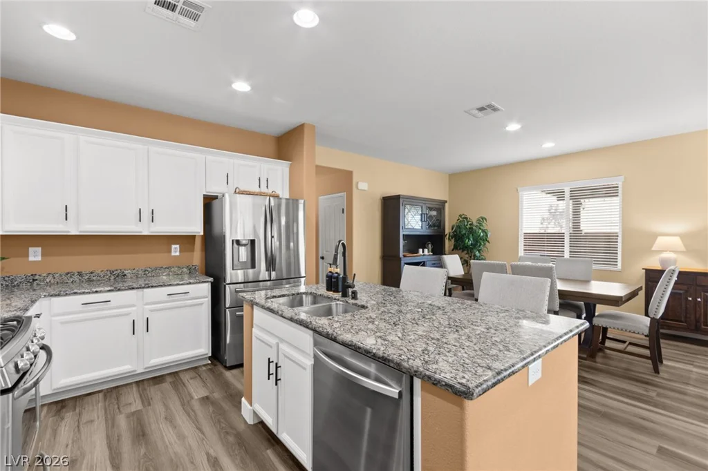 7843 Torreys Peak, Las Vegas, NV 89166