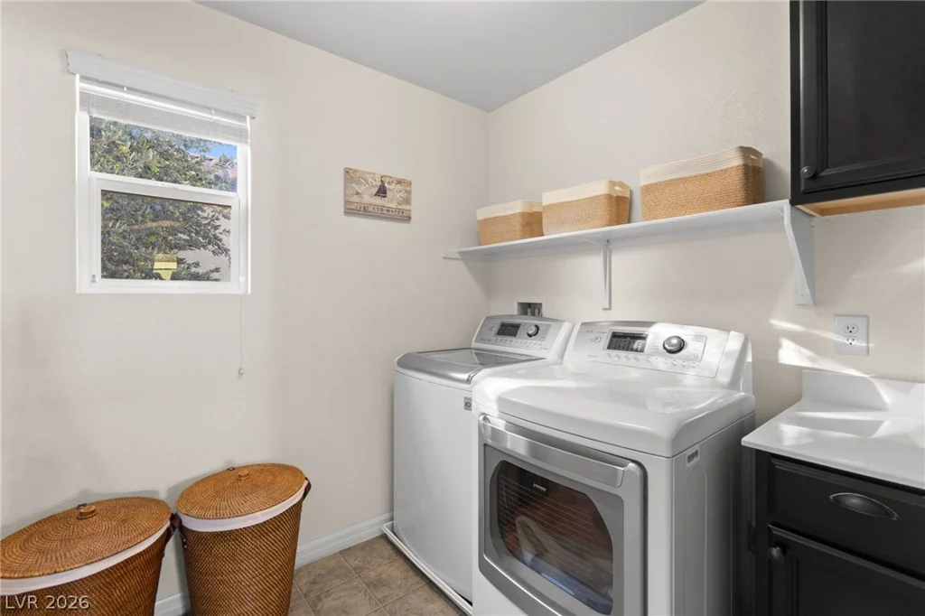 7843 Torreys Peak, Las Vegas, NV 89166