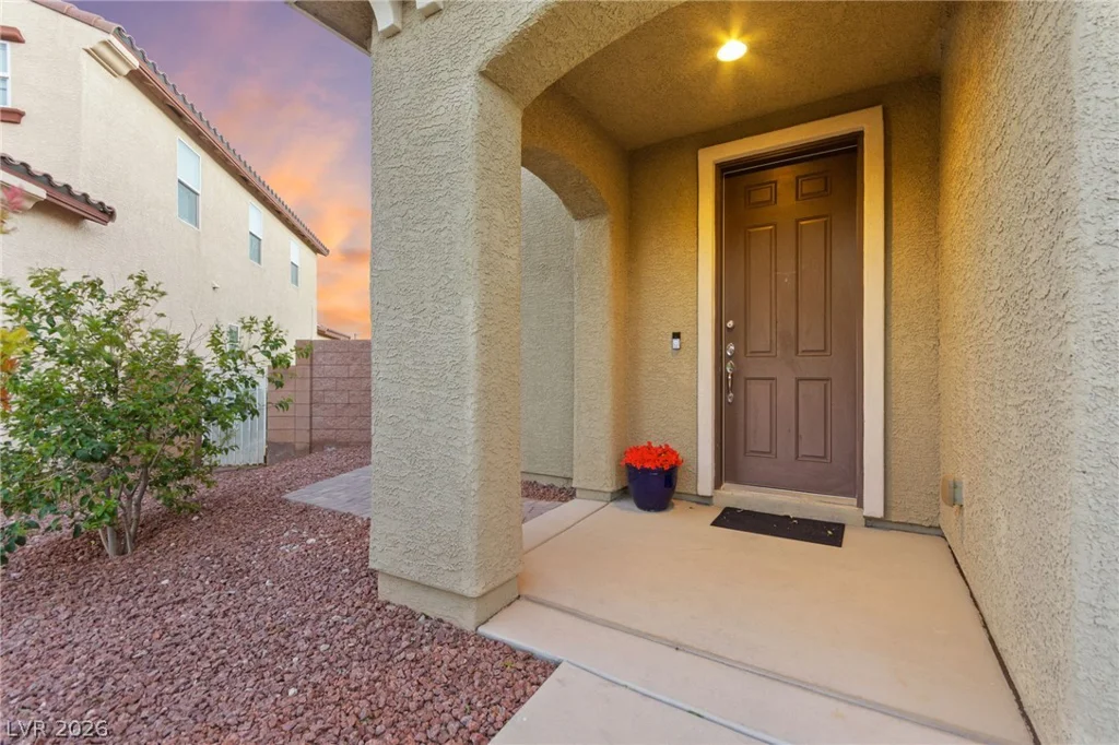 7843 Torreys Peak, Las Vegas, NV 89166
