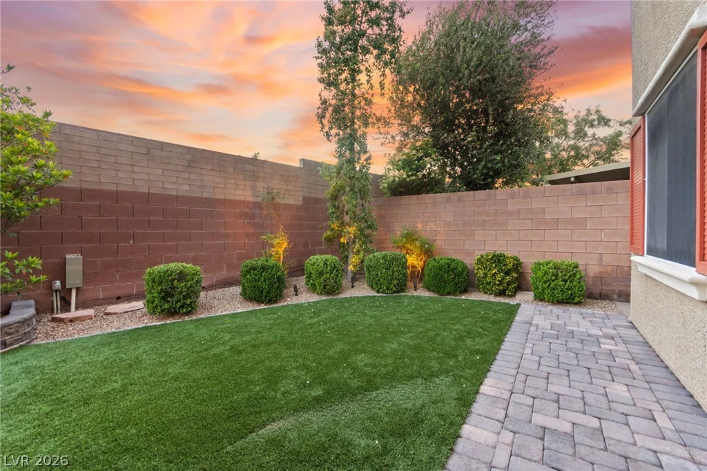 7843 Torreys Peak, Las Vegas, NV 89166