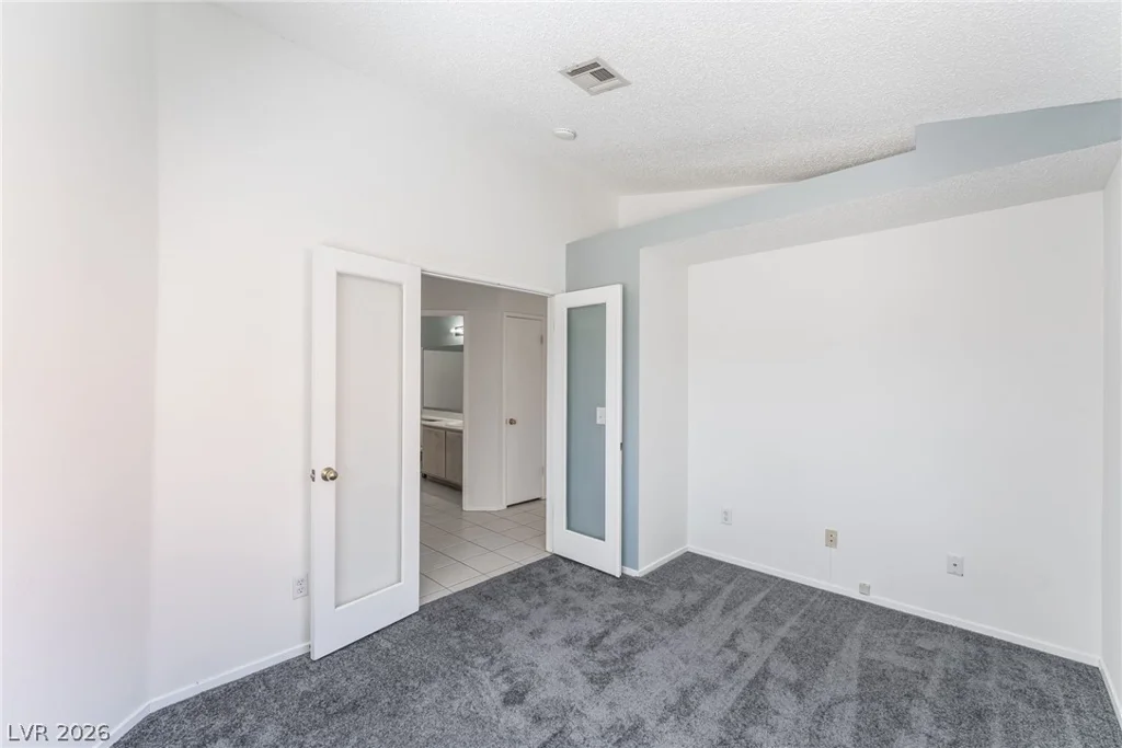 7820 Ravenhollow, Las Vegas, NV 89145