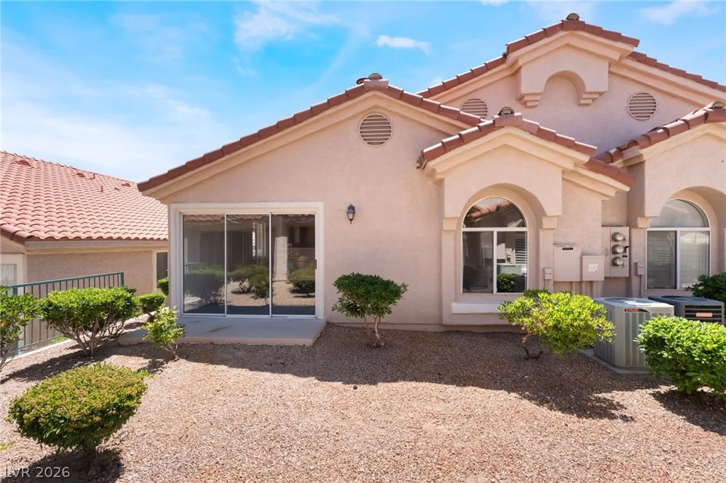 7820 Ravenhollow, Las Vegas, NV 89145