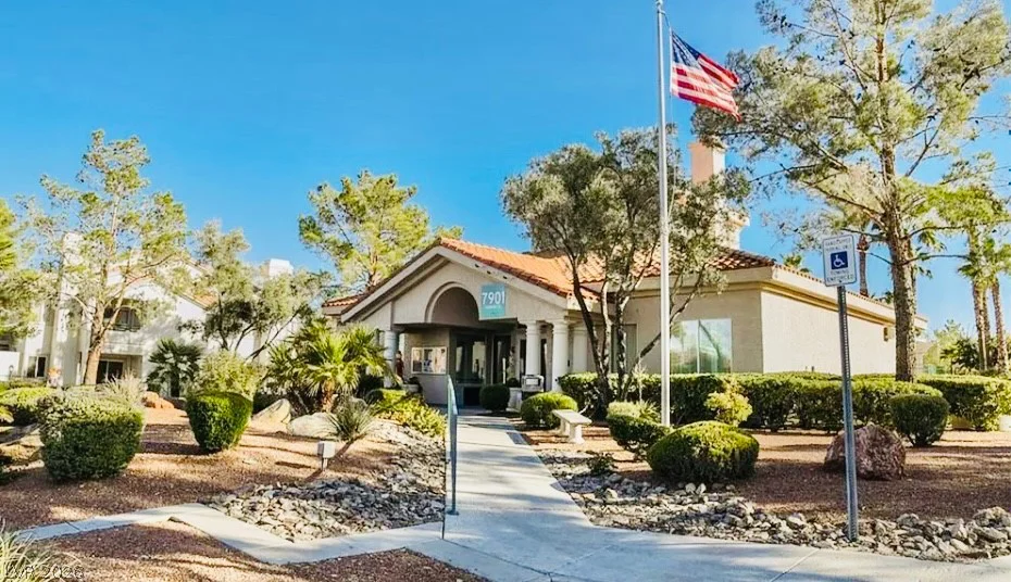 7820 Ravenhollow, Las Vegas, NV 89145