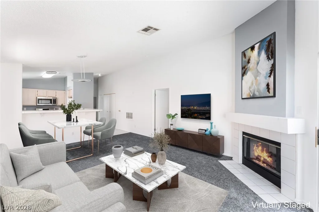 7820 Ravenhollow, Las Vegas, NV 89145