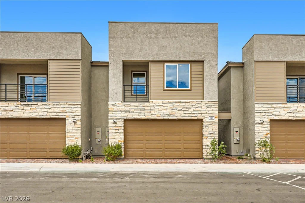 242 White Crest Peak, Henderson, NV 89015