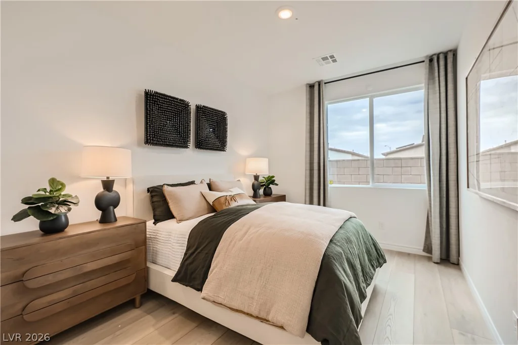242 White Crest Peak, Henderson, NV 89015