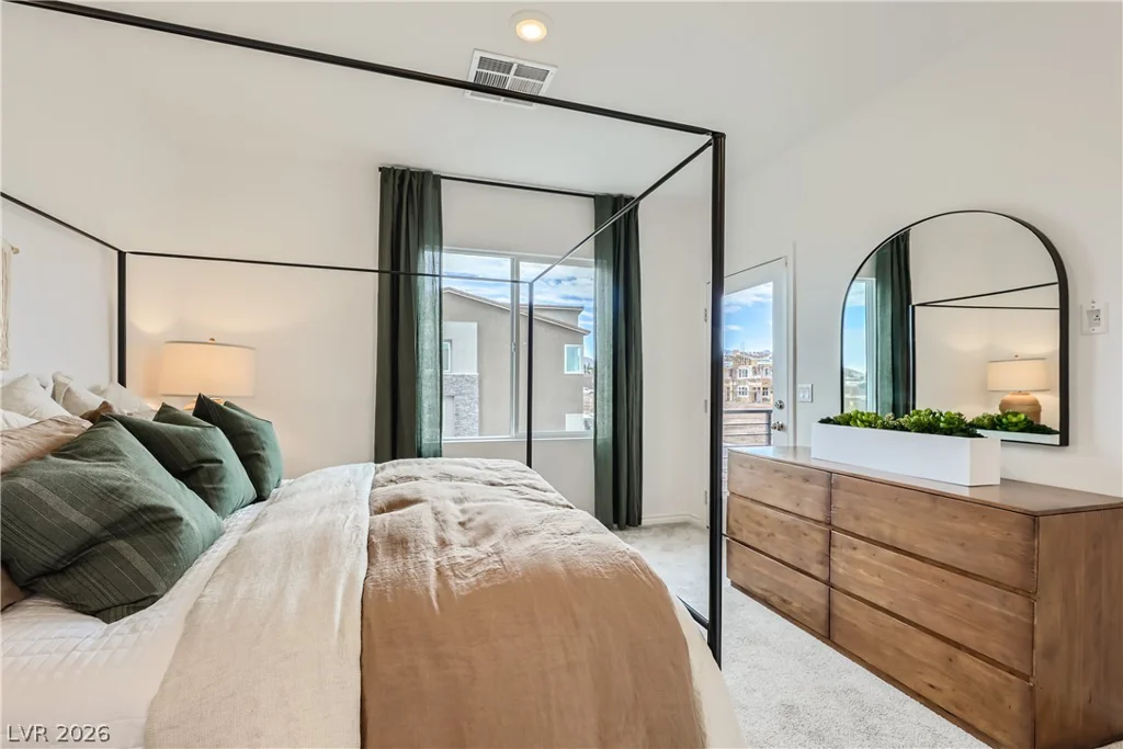 242 White Crest Peak, Henderson, NV 89015