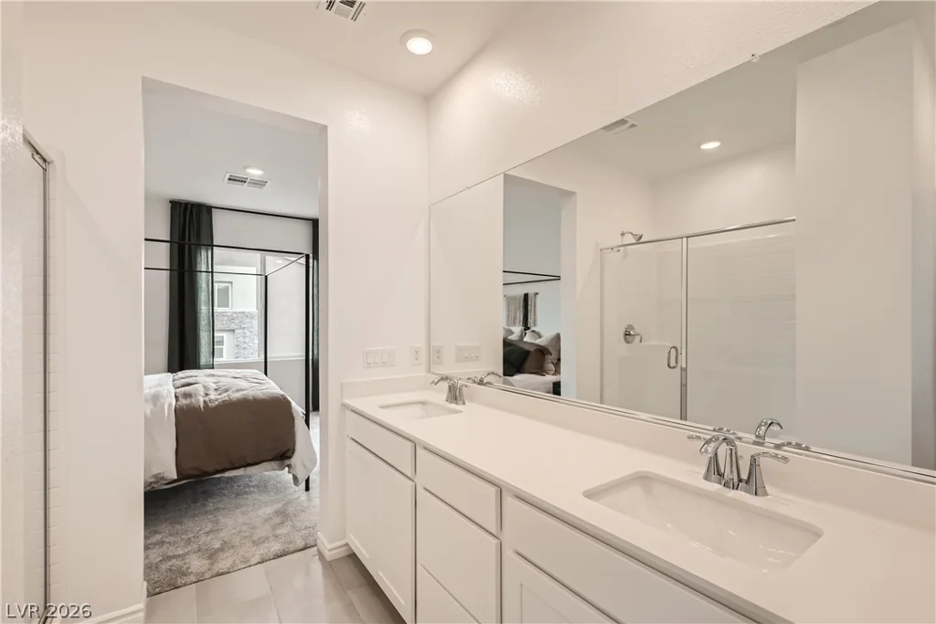 242 White Crest Peak, Henderson, NV 89015