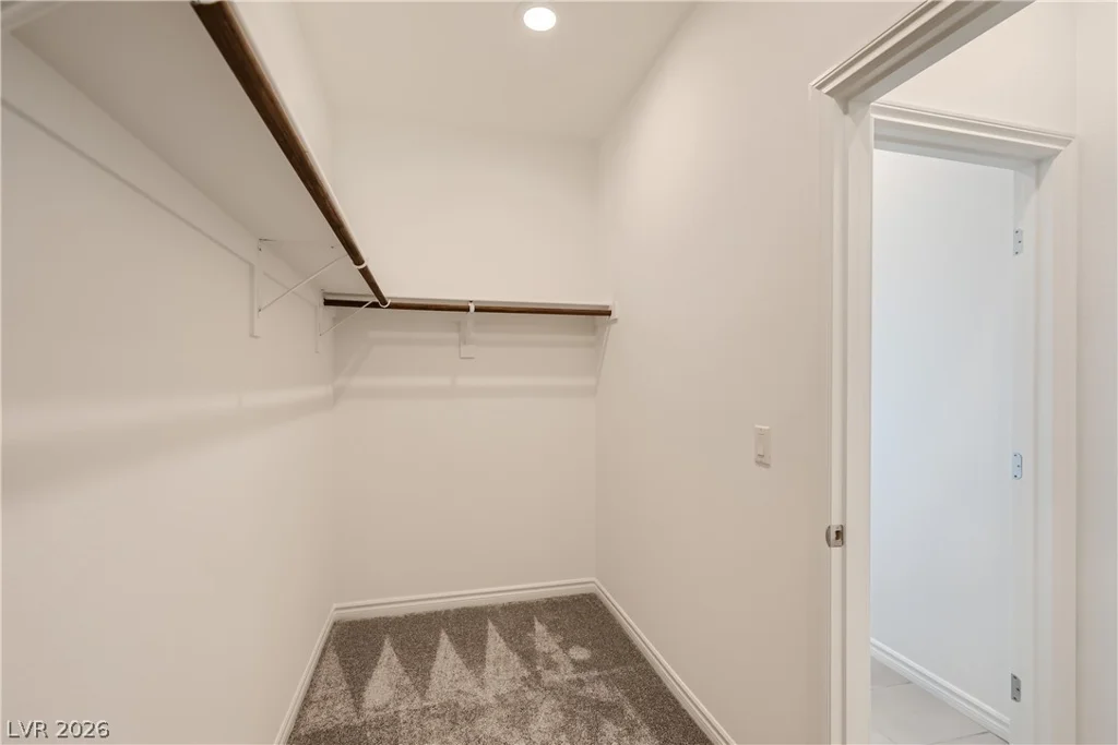 242 White Crest Peak, Henderson, NV 89015