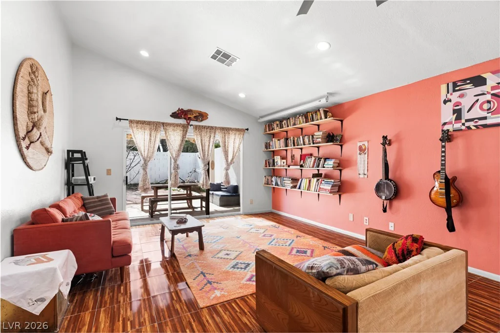 8309 Monico Valley, Las Vegas, NV 89128