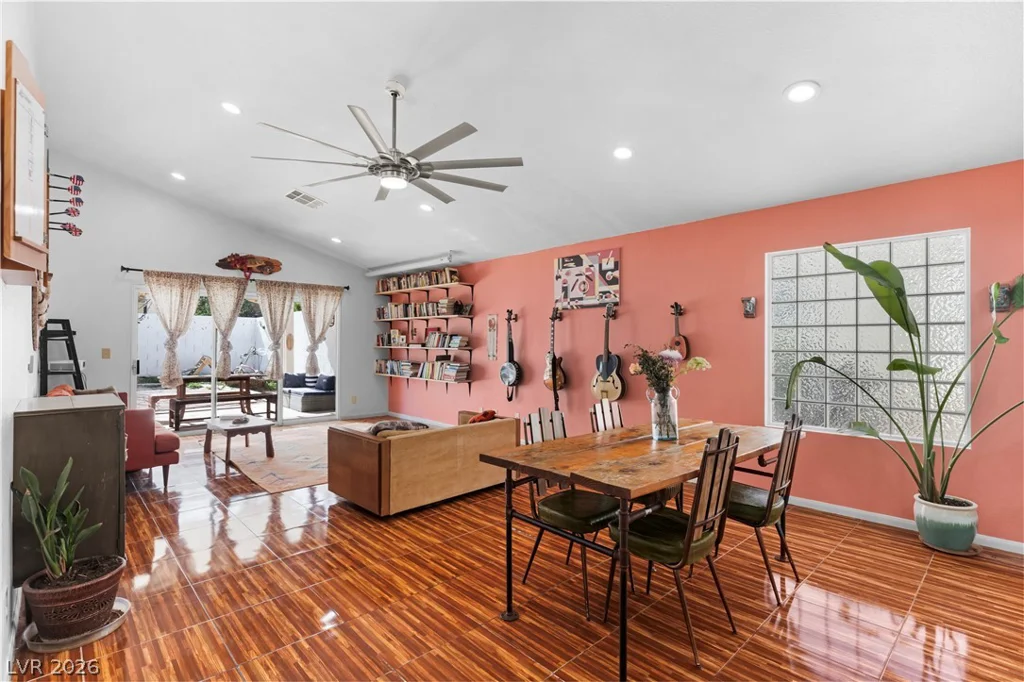 8309 Monico Valley, Las Vegas, NV 89128