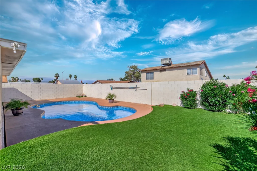 4302 Cloverhill, Las Vegas, NV 89147