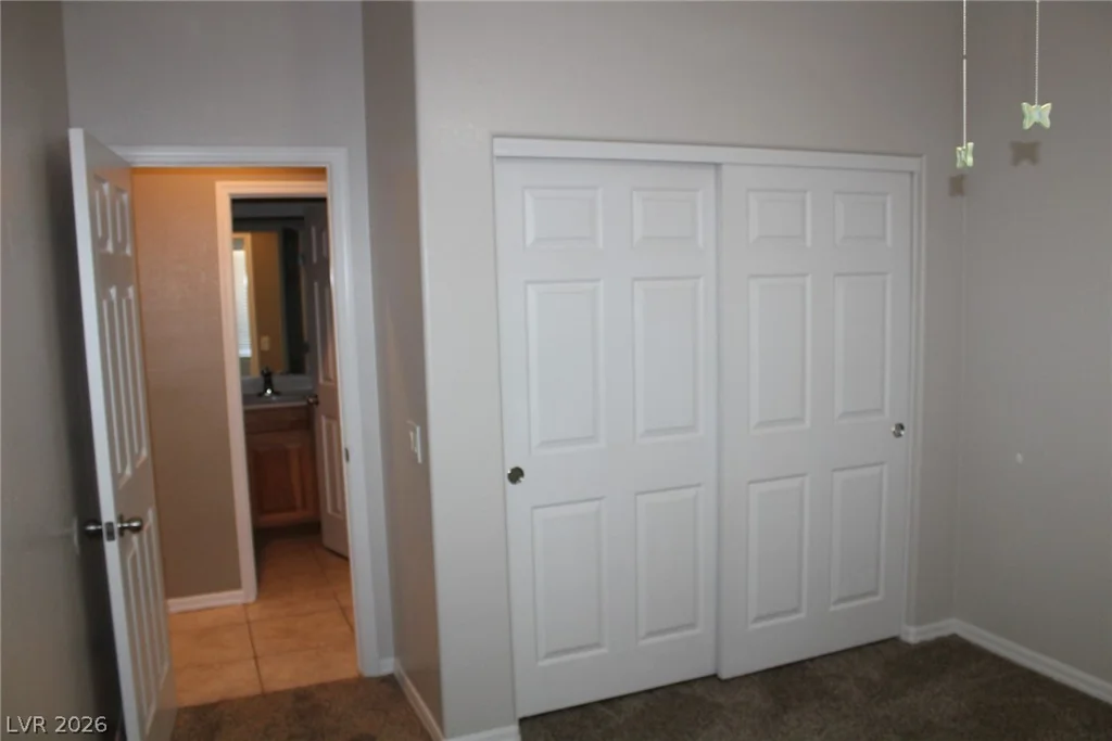 8412 River Ridge, Las Vegas, NV 89131