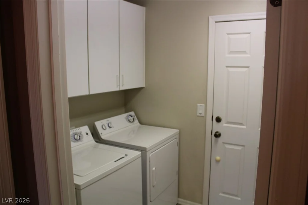 8412 River Ridge, Las Vegas, NV 89131