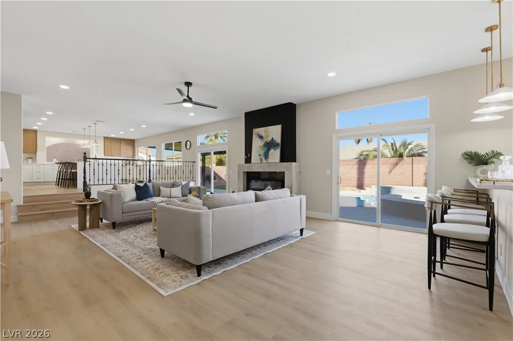 7536 Gossamer Wind, Las Vegas, NV 89139
