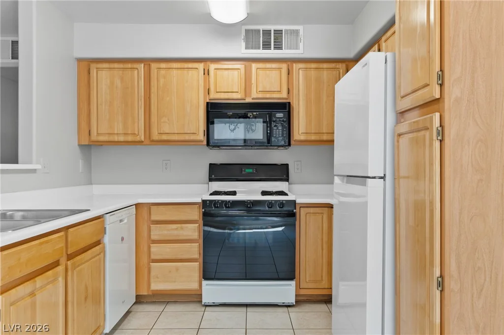 5710 Tropicana, Las Vegas, NV 89122