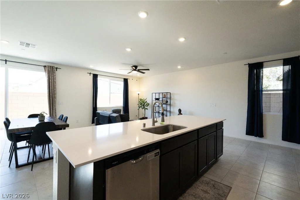 8447 Vacarez, Las Vegas, NV 89149