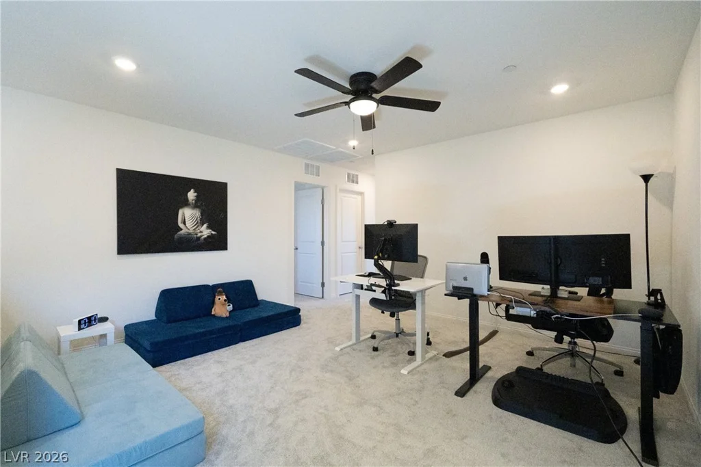 8447 Vacarez, Las Vegas, NV 89149