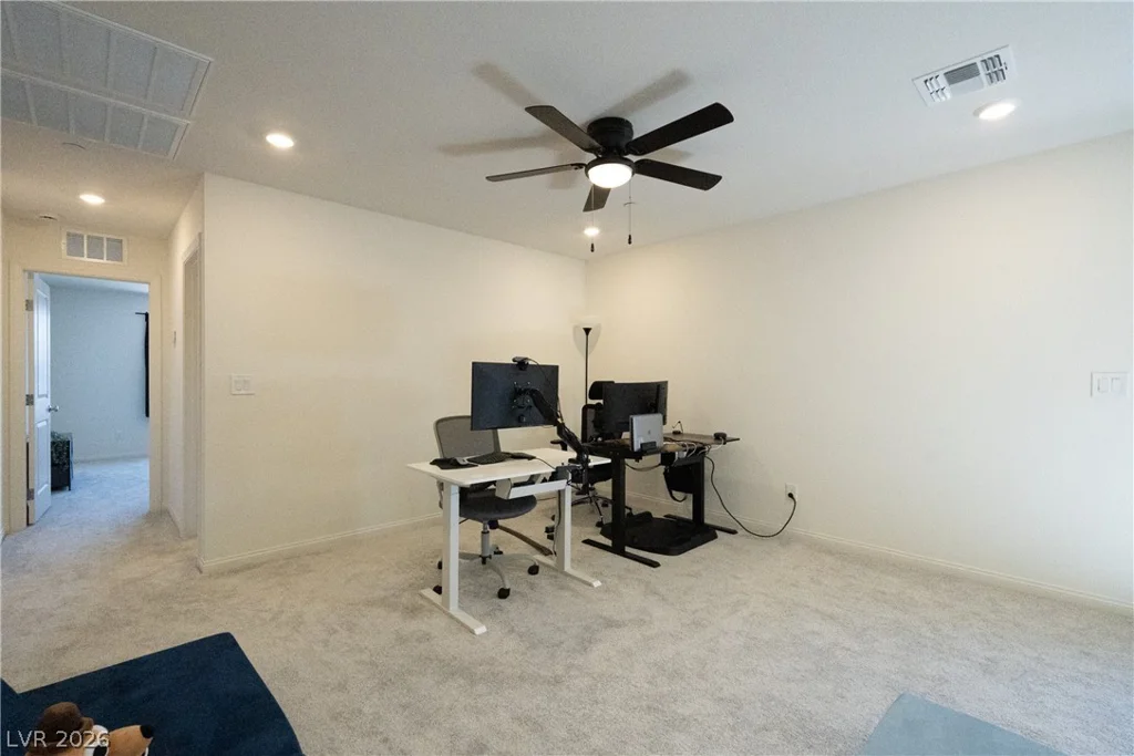8447 Vacarez, Las Vegas, NV 89149