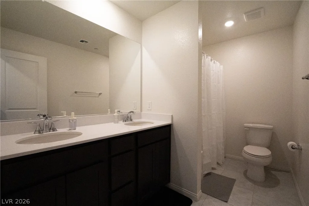 8447 Vacarez, Las Vegas, NV 89149
