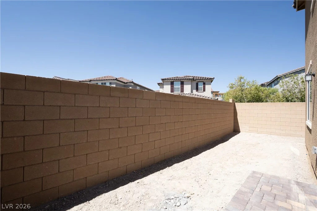 8447 Vacarez, Las Vegas, NV 89149