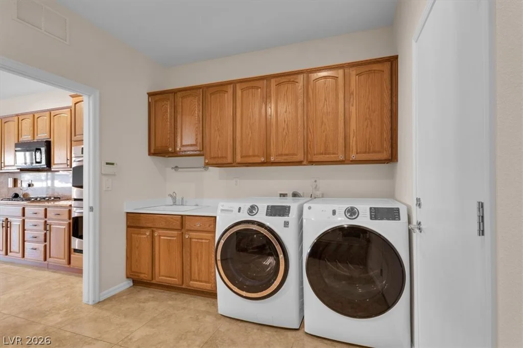 2237 Suffron Hills, Henderson, NV 89044
