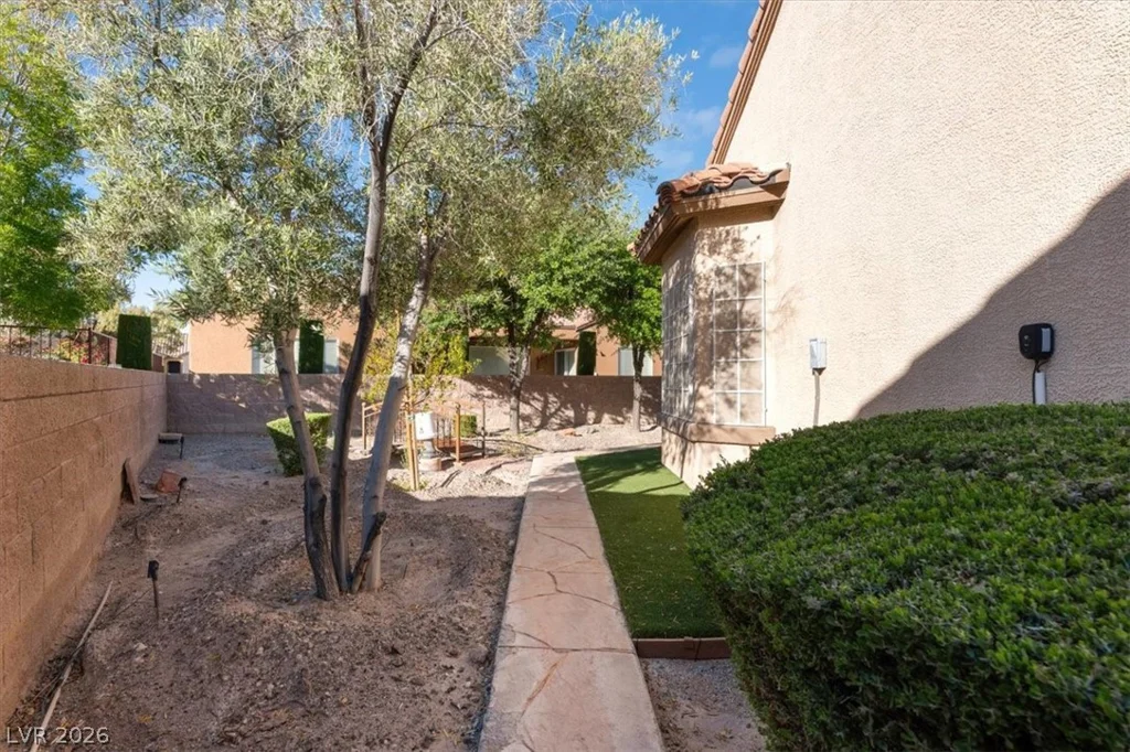 2237 Suffron Hills, Henderson, NV 89044